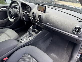 Audi A3 Sportback 1.0 tfsi airco/lm velgen picture 6