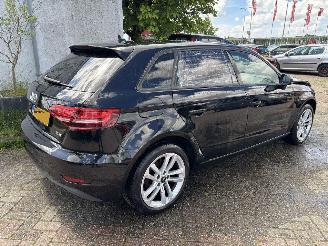 Audi A3 Sportback 1.0 tfsi airco/lm velgen picture 3