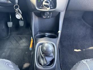 Peugeot 108 Airco/cv picture 10