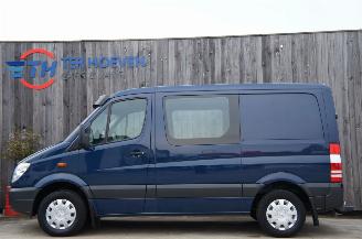 Vaurioauto  passenger cars Mercedes Sprinter 213 CDi L1H1 Rolstoellift Airco Cruise Stoelverwarming 95KW Euro 5 2012/4