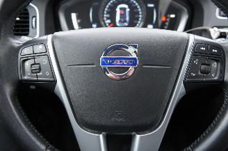 Volvo V-60 2.4 Twin Engine Hybrid D6 AWD Summum Harman Kardon Trekhaak 212KW picture 22
