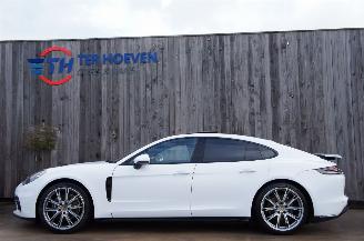 Vaurioauto  passenger cars Porsche Panamera 3.0 Pano LED Bose Keyless Entry + GO! 243KW Euro 6 2018/7