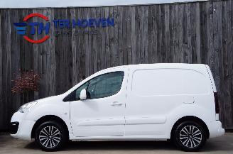Schadeauto Peugeot Partner 1.6 BlueHDi L1H1 Airco Navi Cruise Trekhaak 55KW Euro 6 2017/4