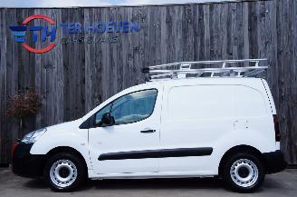 krockskadad bil auto Peugeot Partner 1.6 HDi L1H1 Airco Imperiaal 55KW Euro 5 2016/9