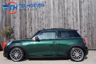 Mini Cooper S SD F56 Automaat Airco Navi Cruise Pano Stoelverwarming 125KW Euro 6 2015/3