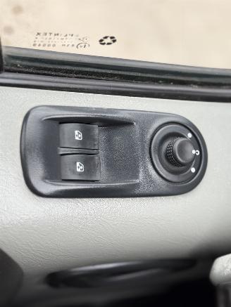 Renault Trafic 2.0 dCi L2H1 Camper Aufstelldach Klima AHK picture 34