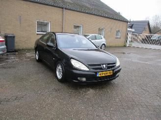 Coche accidentado Peugeot 607 2.2-16V 2001/7