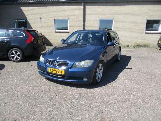BMW 3-serie Touring 325i Aut Executive picture 3