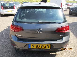 Volkswagen Golf 1.0 TSI TrendLine 5drs picture 6