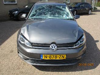 Volkswagen Golf 1.0 TSI TrendLine 5drs picture 2