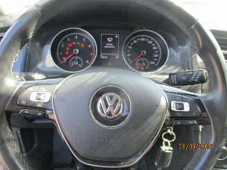 Volkswagen Golf 1.0 TSI TrendLine 5drs picture 27