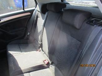 Volkswagen Golf 1.0 TSI TrendLine 5drs picture 30