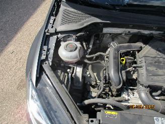 Volkswagen Golf 1.0 TSI TrendLine 5drs picture 18