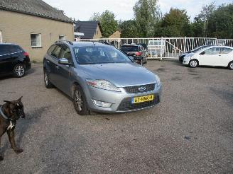 Unfallwagen Ford Mondeo 2.0-16V Trend Wagon 2009/2