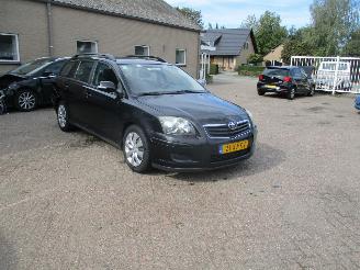 krockskadad bil auto Toyota Avensis 1.6 VVTi Terra Wagon 2007/6