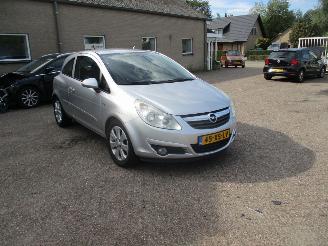 krockskadad bil auto Opel Corsa 1.4-16v Enjoy NAP Airco 2007/9