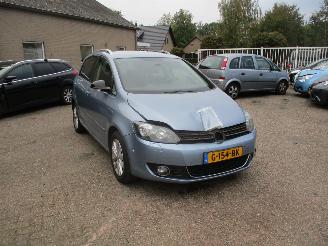 uszkodzony samochody osobowe Volkswagen Golf plus 1.2 TSI HighLine Automaat 2011/5