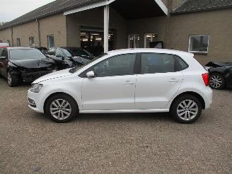 Volkswagen Polo 1.2 TSI Comfortline NAP 5drs picture 4