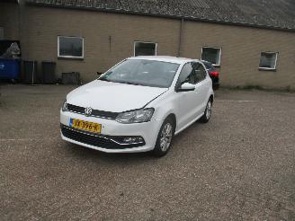 Volkswagen Polo 1.2 TSI Comfortline NAP 5drs picture 3