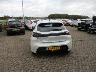 Peugeot 208 1.2 PureTech Active NAP picture 6