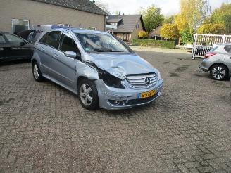 Coche accidentado Mercedes B-klasse 170 Automaat 5 drs 2005/9