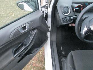 Ford Fiesta 1.0 Style 5drs picture 15