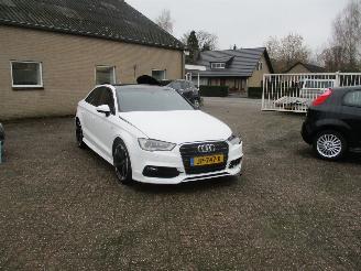 Unfallwagen Audi A3 LIMOUSINE 1.4 TFSI Adrenal Sp 2016/5