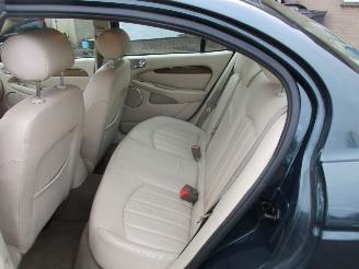 Jaguar X-type 2.0 V6 EXECUTIVE picture 17