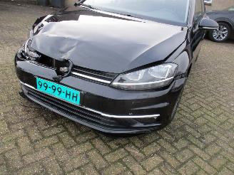 Volkswagen Golf 1.0 TSI HighLine Business R picture 11