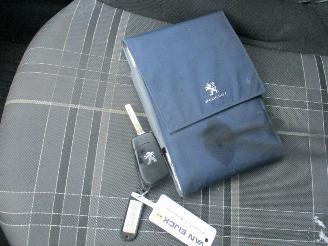 Peugeot 108 1.0  e-VTi Active picture 23