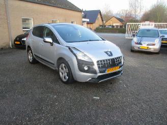 Damaged car Peugeot 3008 1.6 THP-GT Aut 1E Eig NAP REST BPM 500 EURO !!!! 2011/6
