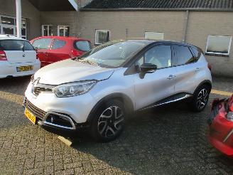 Renault Captur 1.2 TCe Dynamique Aut NAP picture 3