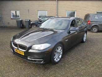 BMW 5-serie 520 I High Executive Touring Aut REST BPM 1000 EURO !!! picture 3