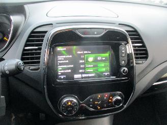 Renault Captur 1.2 TCe Dynamique picture 17