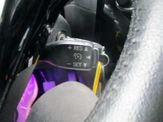 Peugeot 108 1.0 E -VTI BLUE L. EX picture 21