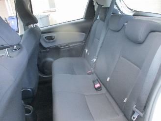 Toyota Yaris 1.0 VVT-i Now picture 29