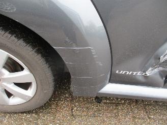 Volkswagen New-beetle 1.4-16V Trendline picture 10