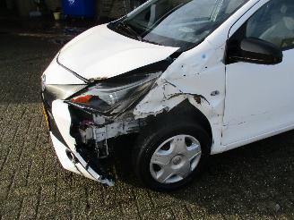 Toyota Aygo 1.0 VVT-i x-now picture 9