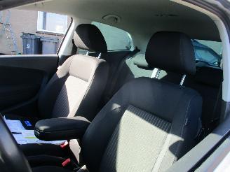 Volkswagen Polo 1.4-16V Highline picture 33