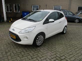 Ford Ka 1.2 Titanium X picture 3