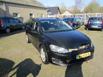 krockskadad bil auto Volkswagen Golf 1.6 TDI Business Edition R REST BPM €400,-!!! 2015/6