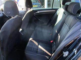 Volkswagen Golf 1.6 TDI Business Edition R REST BPM €400,-!!! picture 38