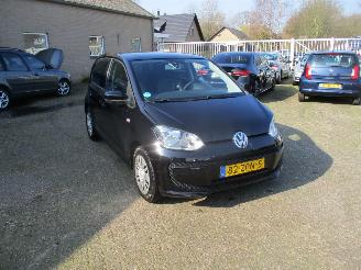 Schadeauto Volkswagen Up! 1.0 move up! BlueM. 2013/1