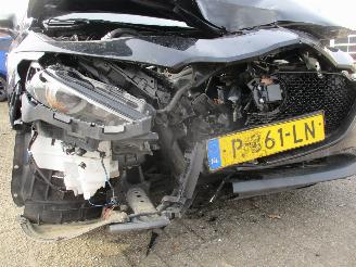 Mazda 3 2.0 SA-G Comf. Bose picture 10