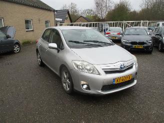 škoda osobní automobily Toyota Auris 1.8 Full Hyb.Exe.Bns 2012/1