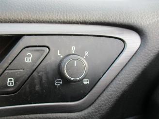 Volkswagen e-Golf E-DITION picture 28