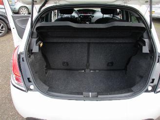 Lancia Ypsilon 0.9 TwinAir Gold picture 36