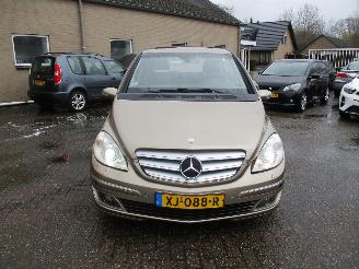 Mercedes B-klasse 200 picture 2
