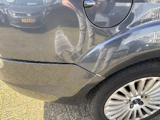 Ford Focus 2.0 Titanium picture 8