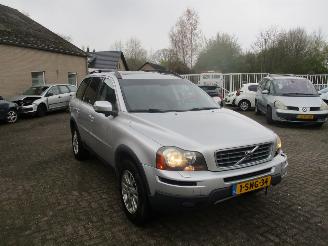 Schadeauto Volvo Xc-90 3.2 Momentum 4x4 7 PERSOONS!!! 2008/2
